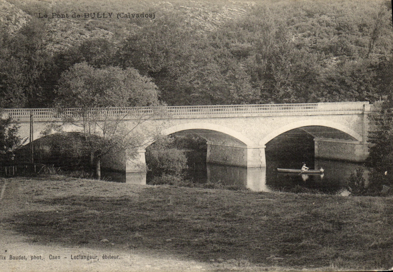 CPA Le Pont de Bully 