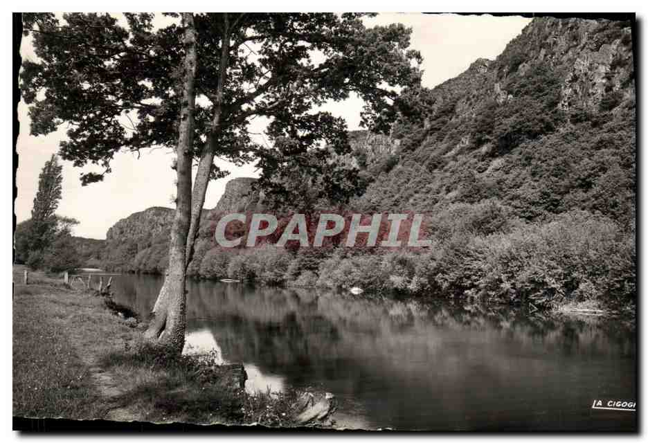 The Orne and the rocks of the parks — CLECY (Calvados) — Editions 'LA CIGOGNE' - 74, rue aux Ours, Rouen