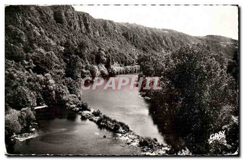 CPM Clecy Le Rocher des Paracs et l Orne