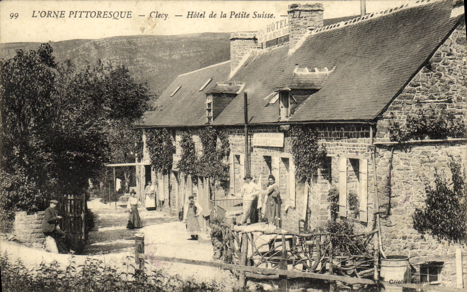 Clecy — Hôtel de la Petite Suisse — L'Orne Pittoresque