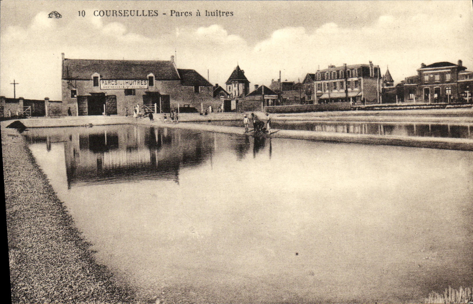 COURSEULLES - Parcs à huîtres — éditeur CPAPHIL, n° 10