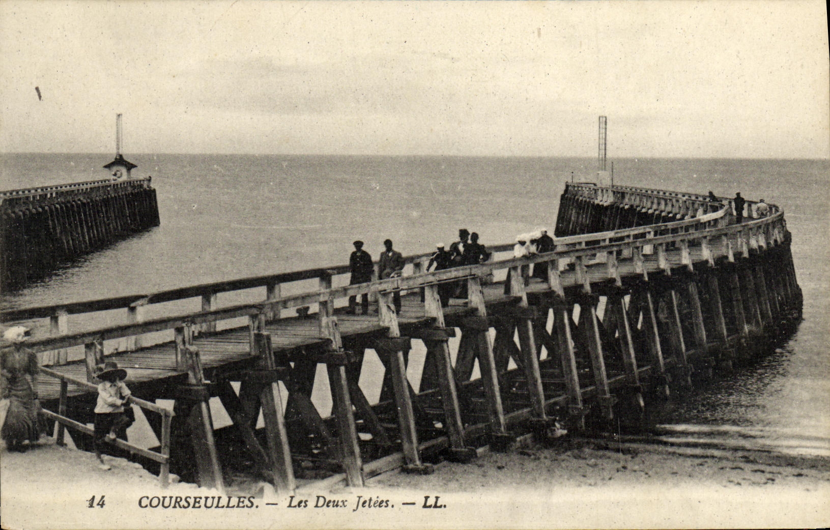COURSEULLES — Les Deux Jetées — LL. — n°14