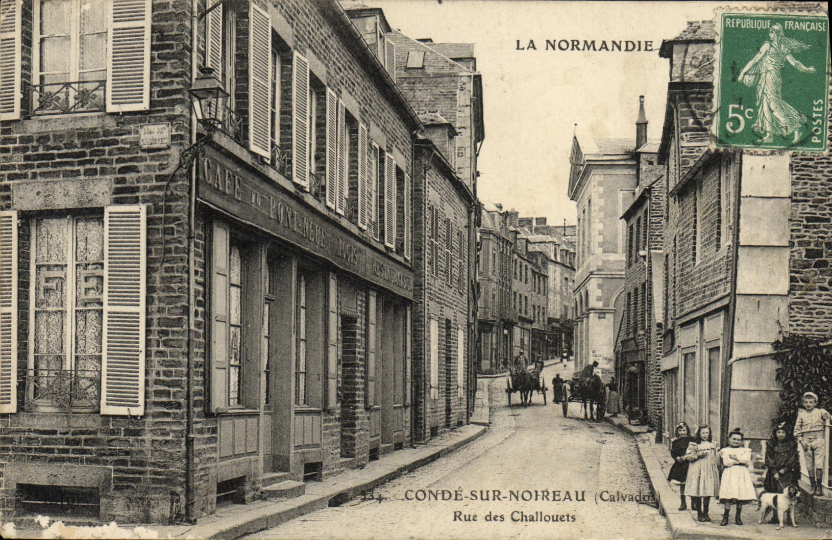 CPA Conde Sur Noireau Rue Des Challouets Enfants