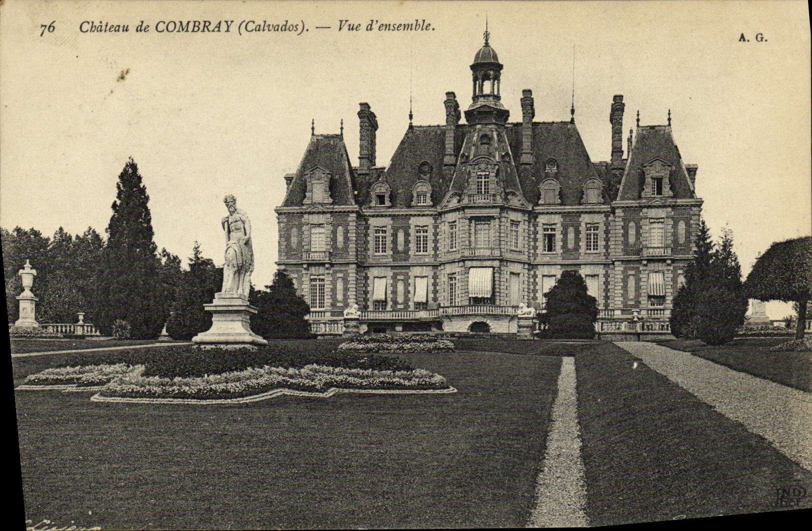 CPA Combray Chateau Vue d ensemble - Recto