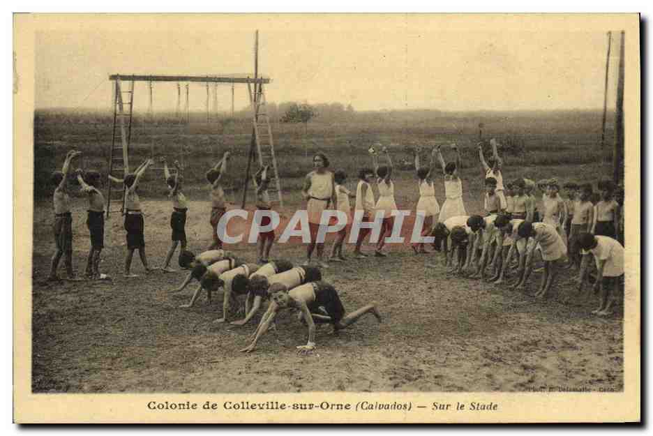 Colonie de Colleville-sur-Orne (Calvados) — Sur le Stade