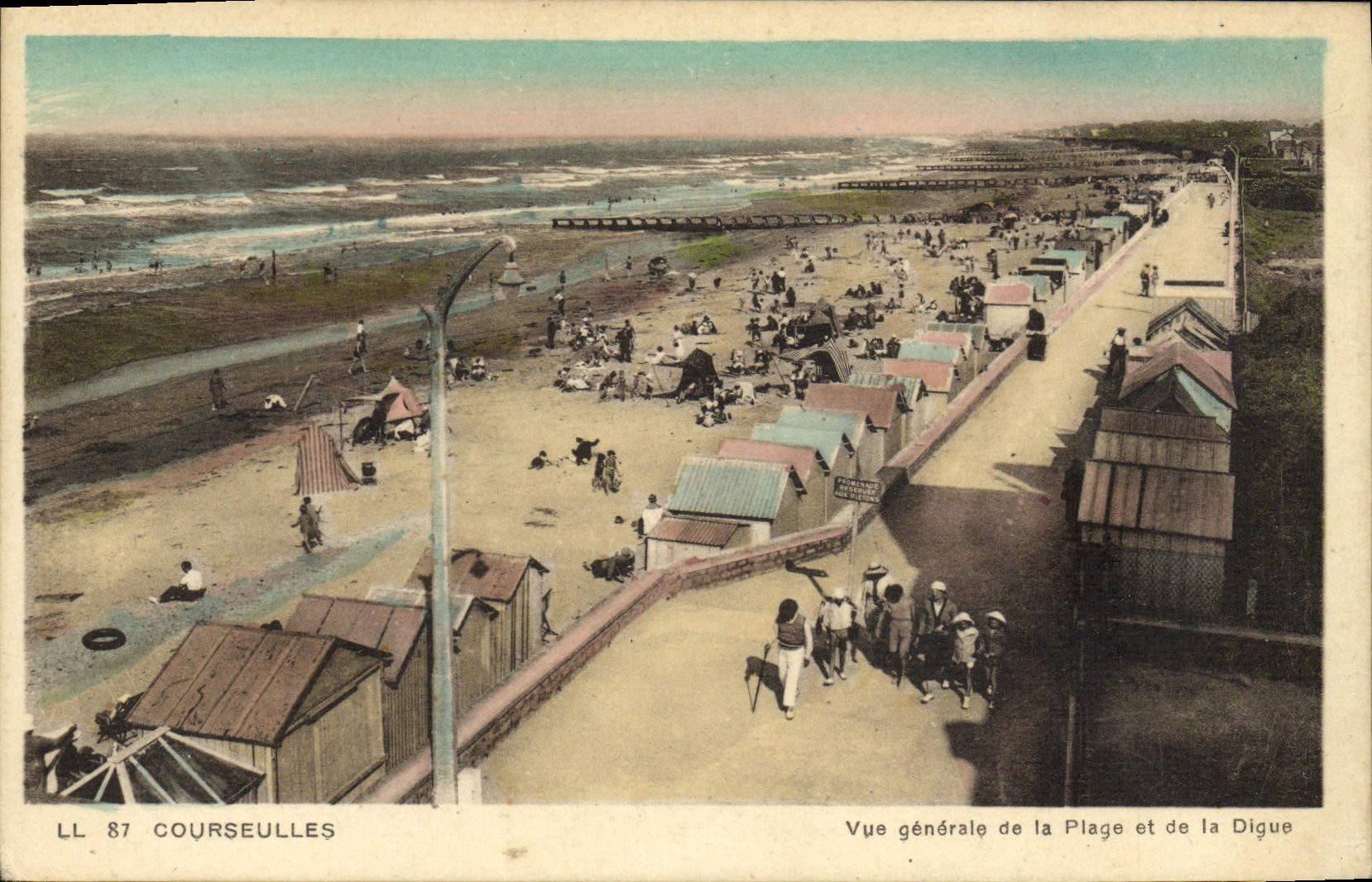COURSEULLES — Allgemeine Ansicht der Strand und der Damm — LL 87
