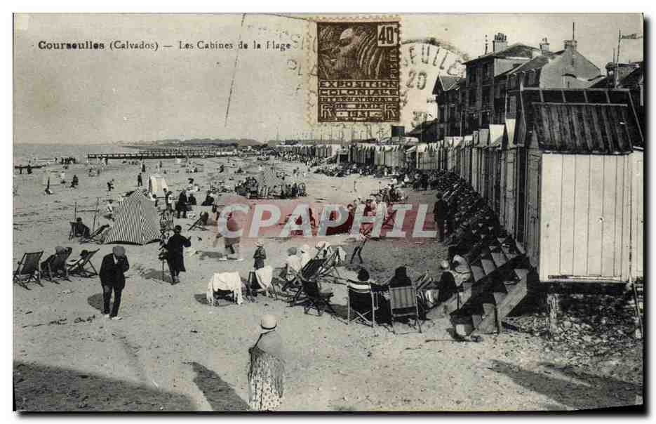 CPA Courseulles Les Cabines de la plage