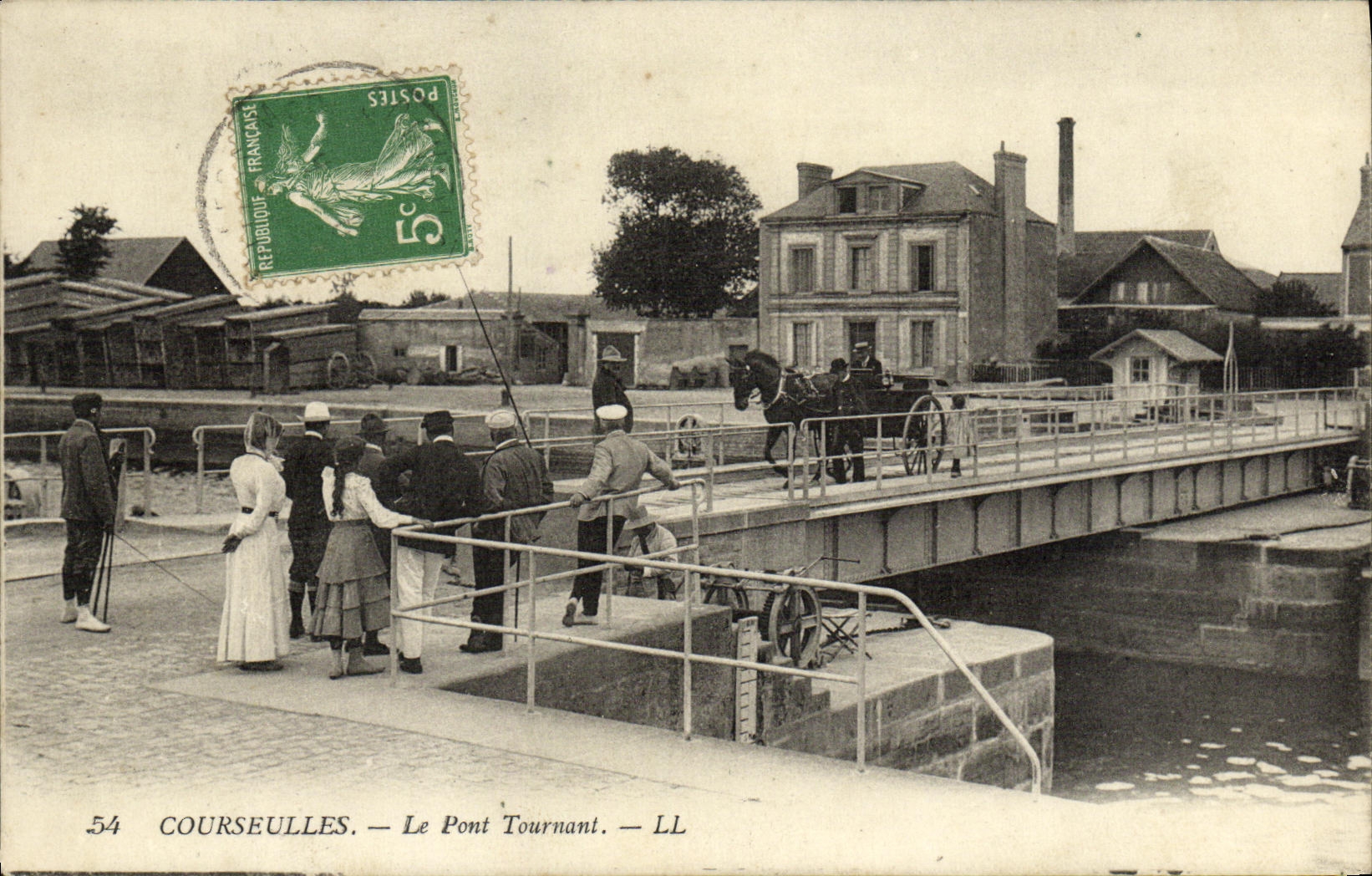 Courseulles — Le Pont Tournant — LL