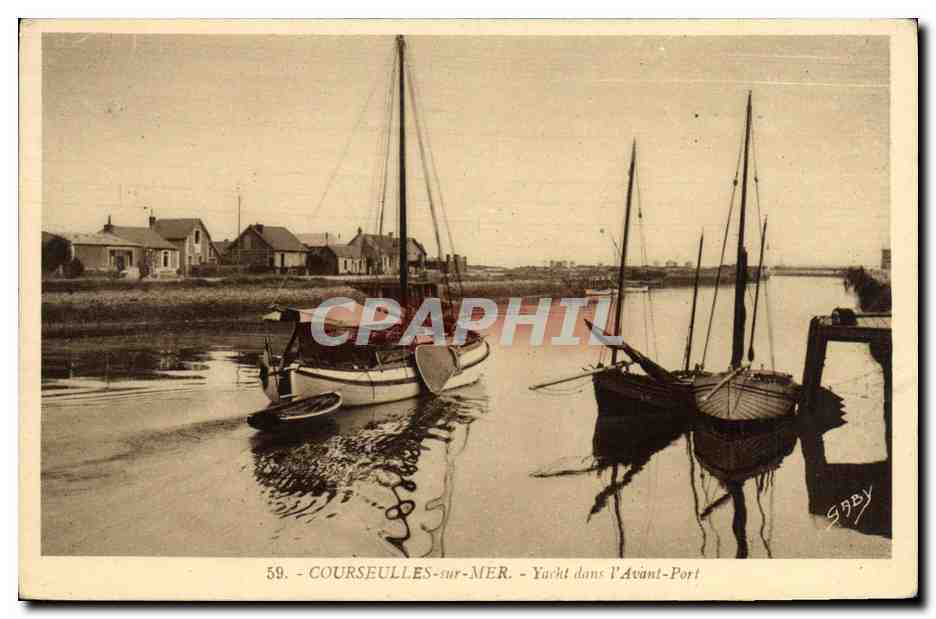 CPA Courseulles Sur Mer Yacht Dans l avant port Bateaux