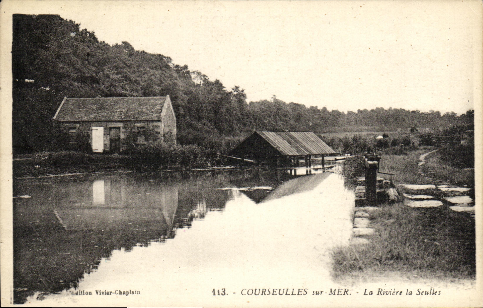CPA Courseulles Sur Mer La Riviere la Seulles