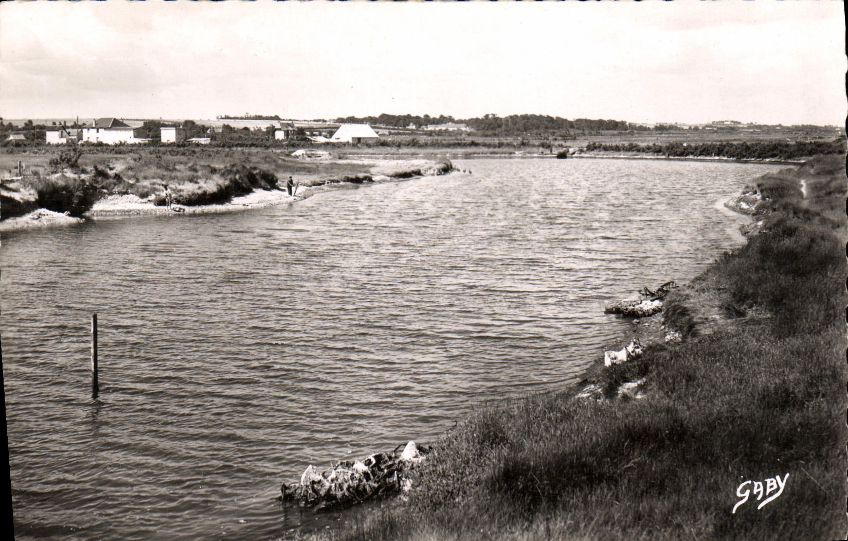 CPM Courseulles Sur Mer La riviere de Sulles