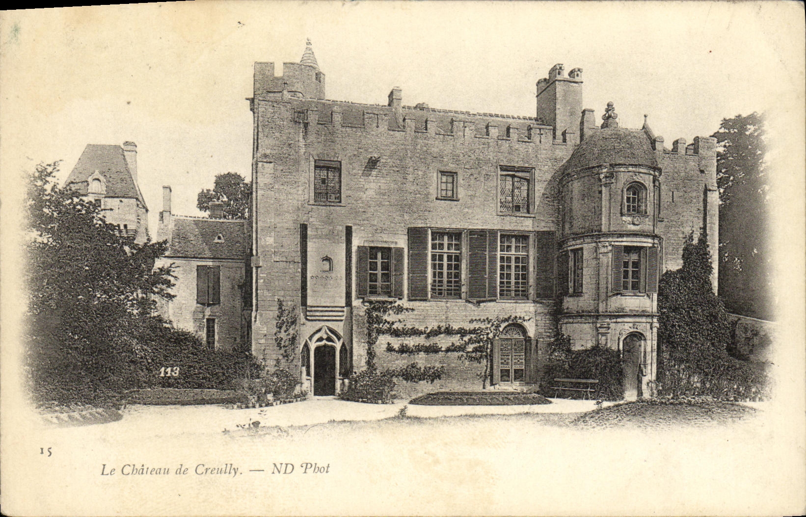 Le Château de Creully — ND Phot