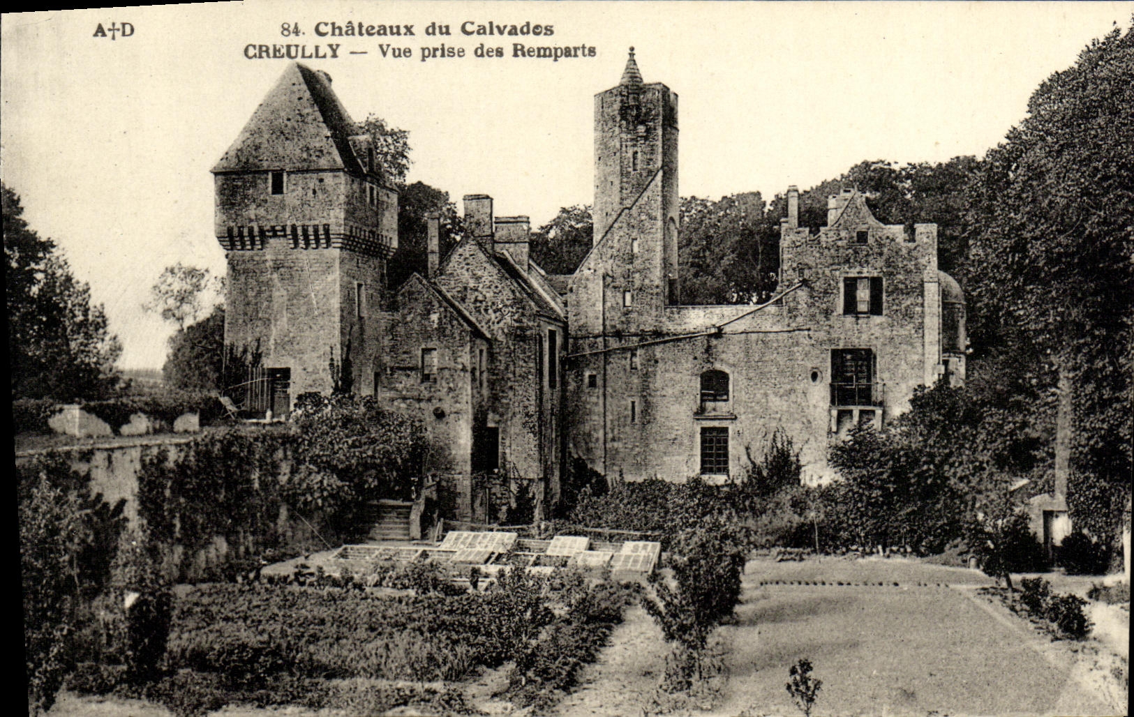 Châteaux du Calvades — Vue prise des Remparts — A. Dubosq, édit. (Comm. Calvados)