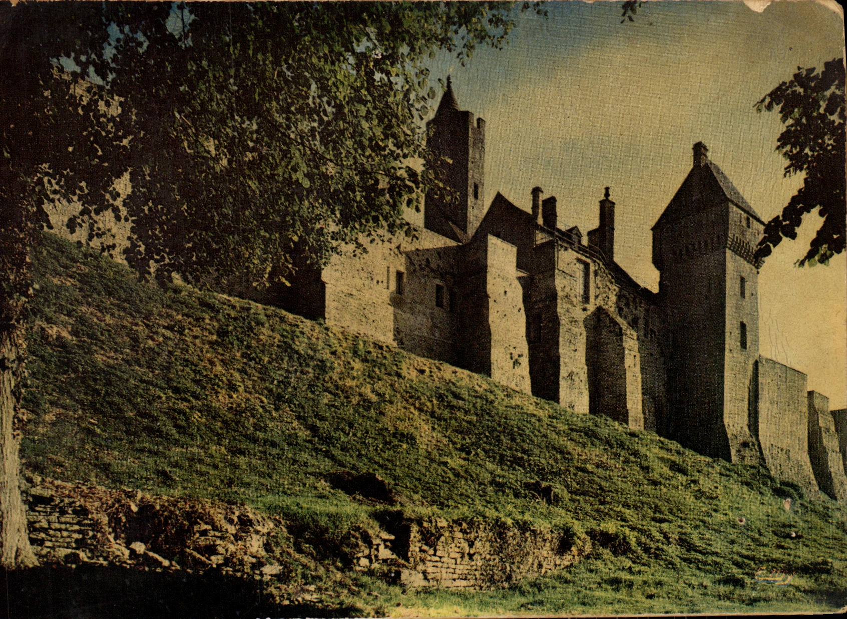 Château de Cormeilles — Vue Nord-Ouest — Éditions Normandie Pitt