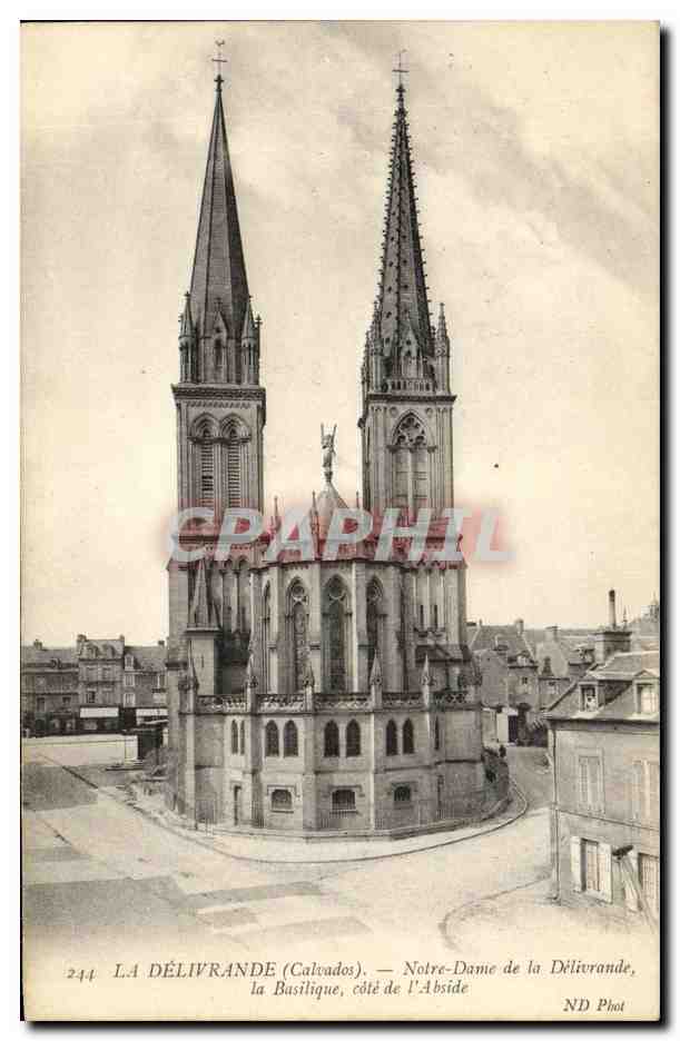 LA DÉLIVRANDE (Calvados) — Notre-Dame de la Délivrande, la Basilique, côté de l'Abside — ND Phot