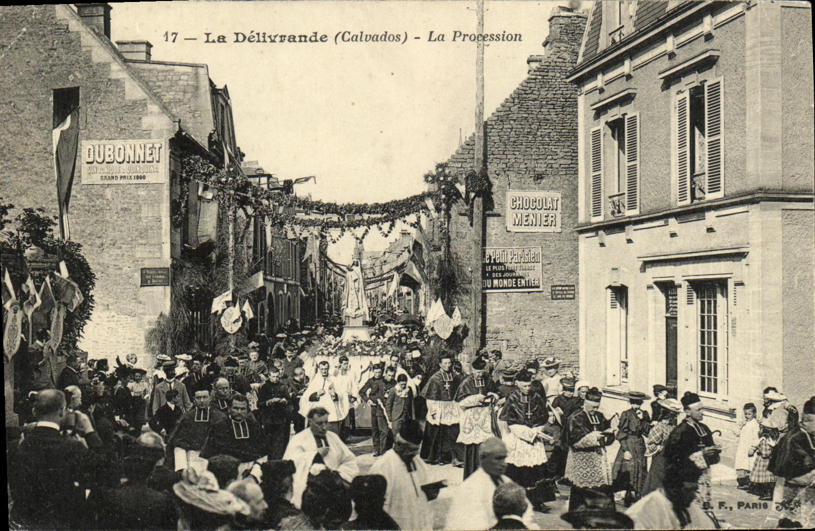 CPA La Delivrande La Procession TOP