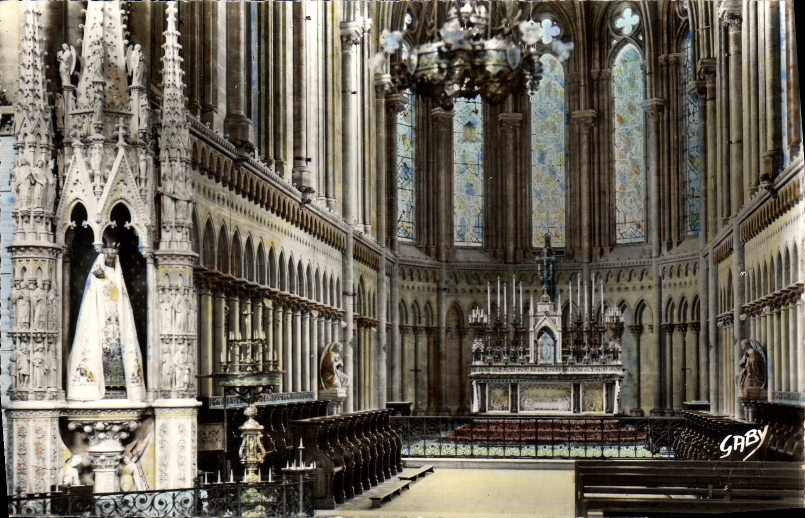 Intérieur de la Basilique de Delivrande — Calvados — Éditeur Gaby