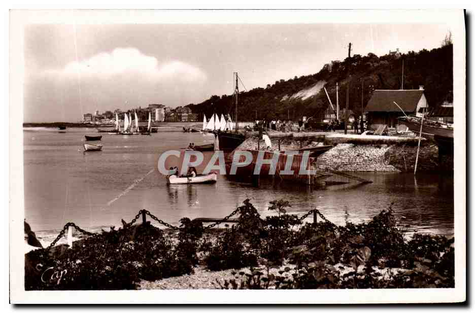 Dives-sur-Mer — Vue vers Houlgate — C.A.F. Tirasbourg