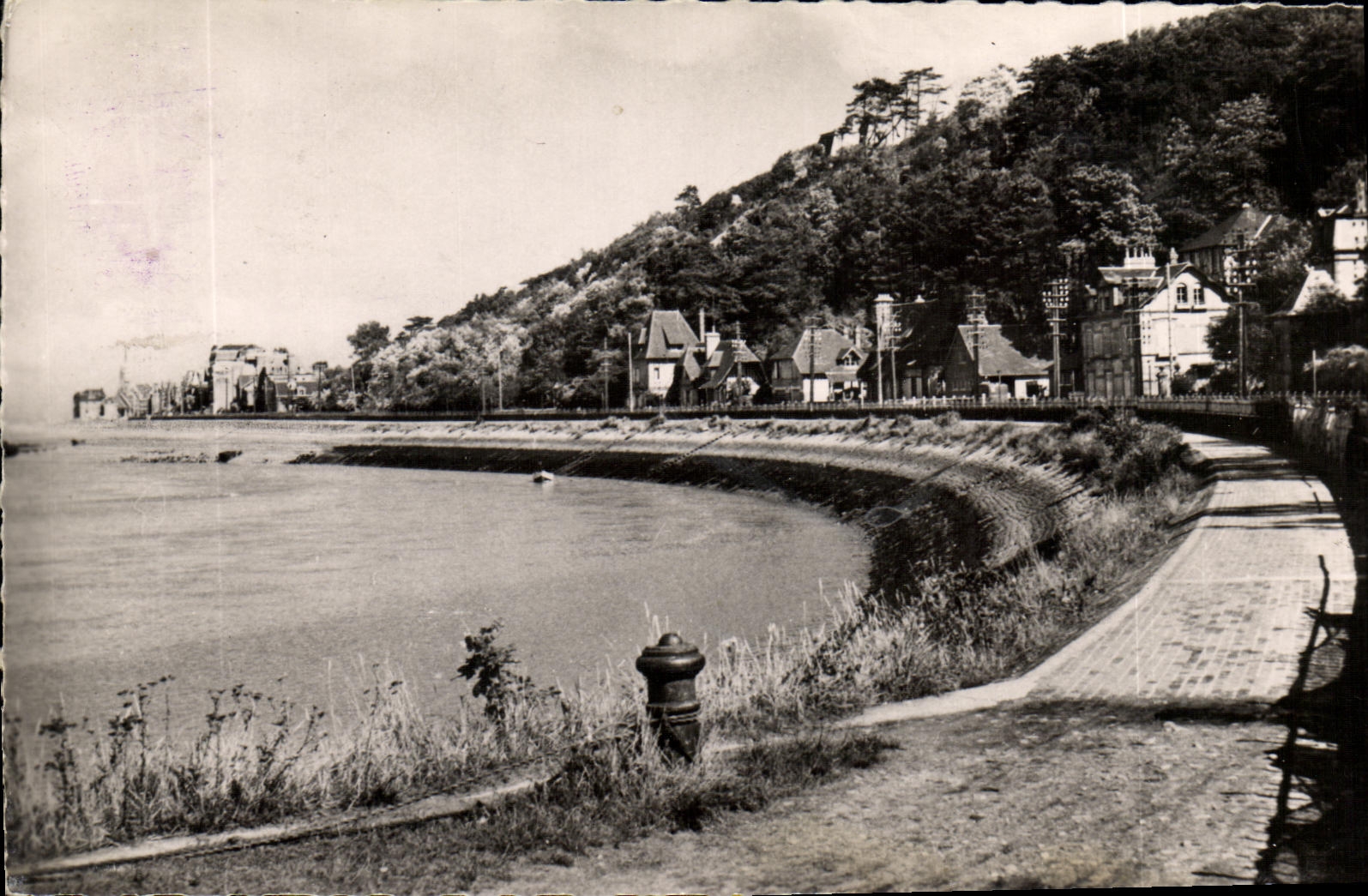 Promenade de Dives à Houlgate — Dives-sur-Mer (Calvados) — Édit. St-Mande
