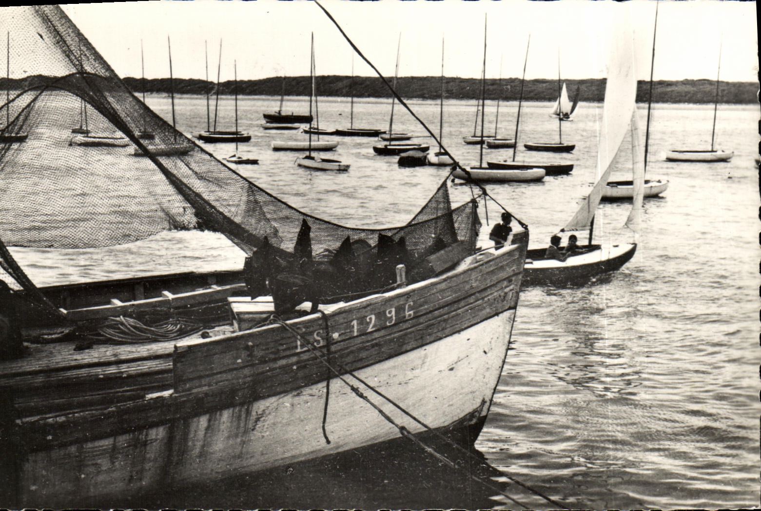 Dives-sur-Mer — Le Port et ses Bateaux — Édit St-Mande