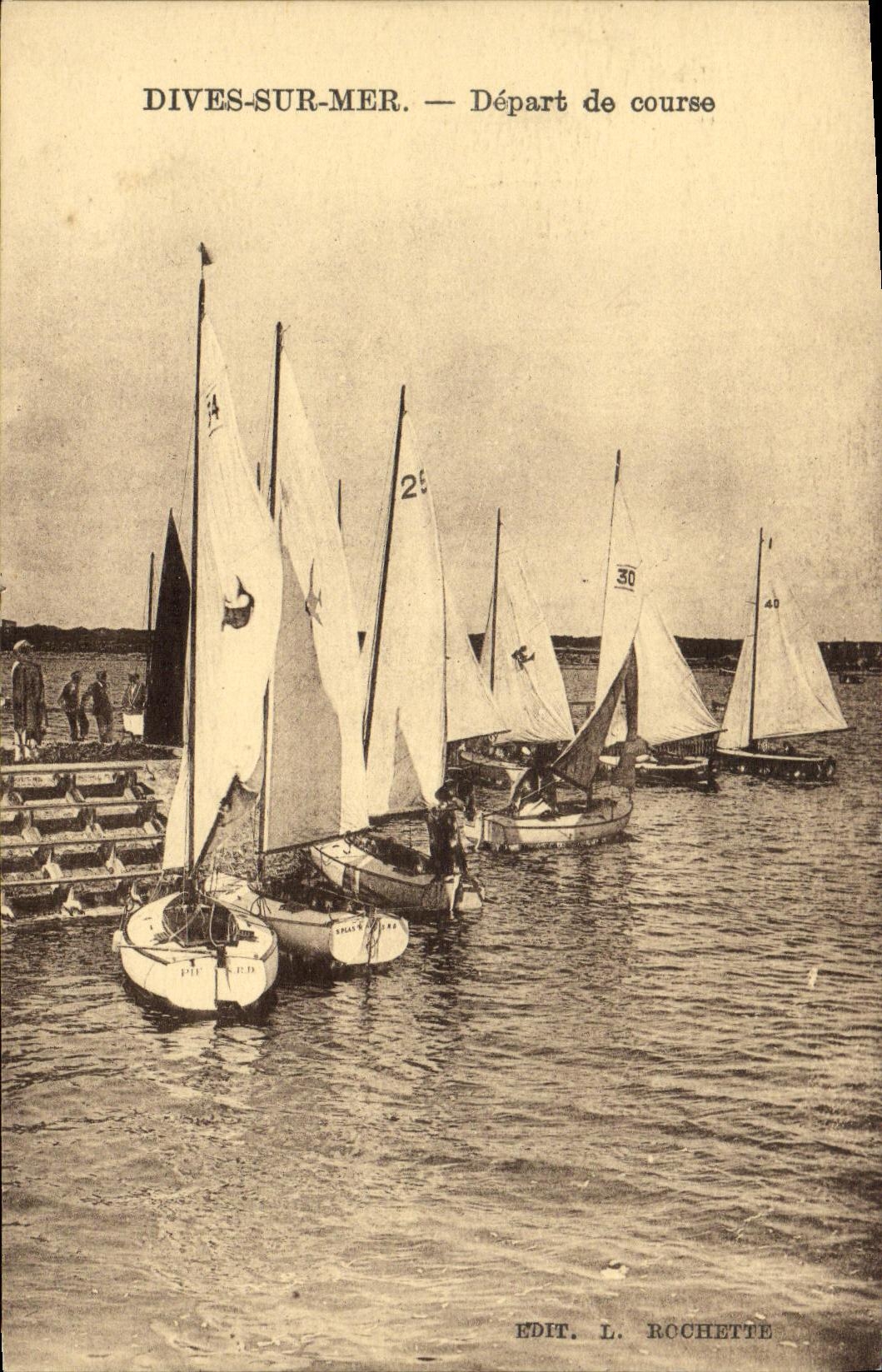 CPA Dives sur Mer Depart de course Bateaux