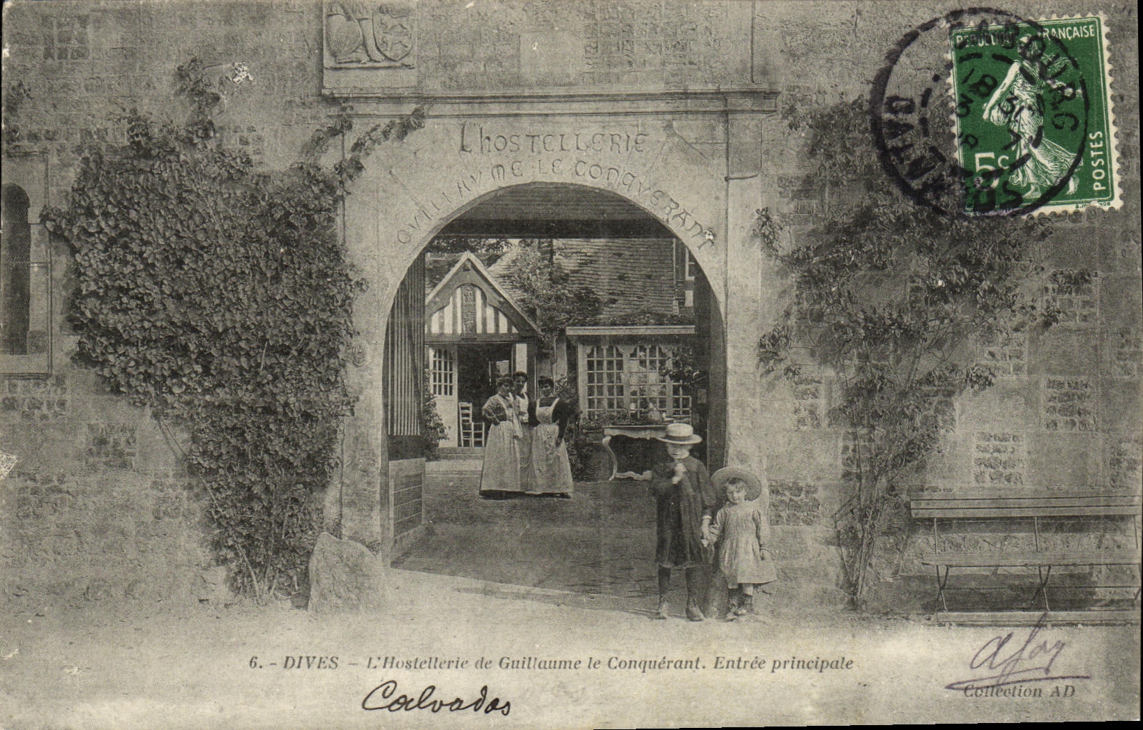 Dives - L'Hostellerie de Guillaume le Conquérant. Entrée principale — Calvados — Collection AD