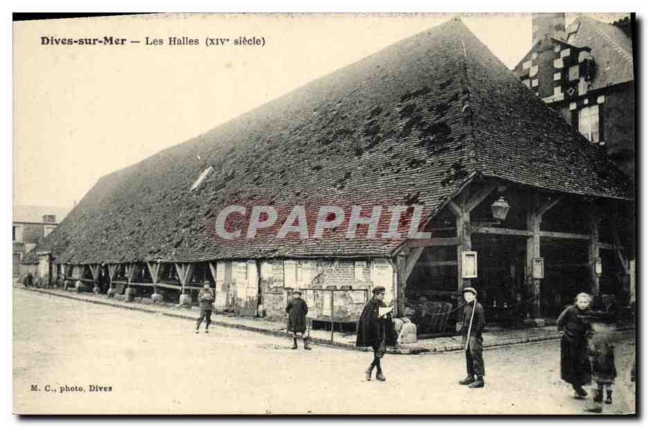 CPA Dives Sur Mer la Halle Enfants