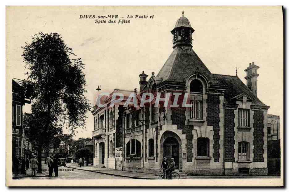 CPA Dives Sur Mer La Poste et Salle Des Fetes