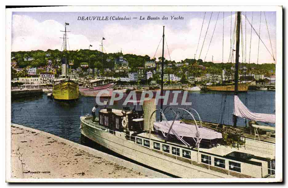 CPA Deauville Le Bassin des Yachts Bateaux