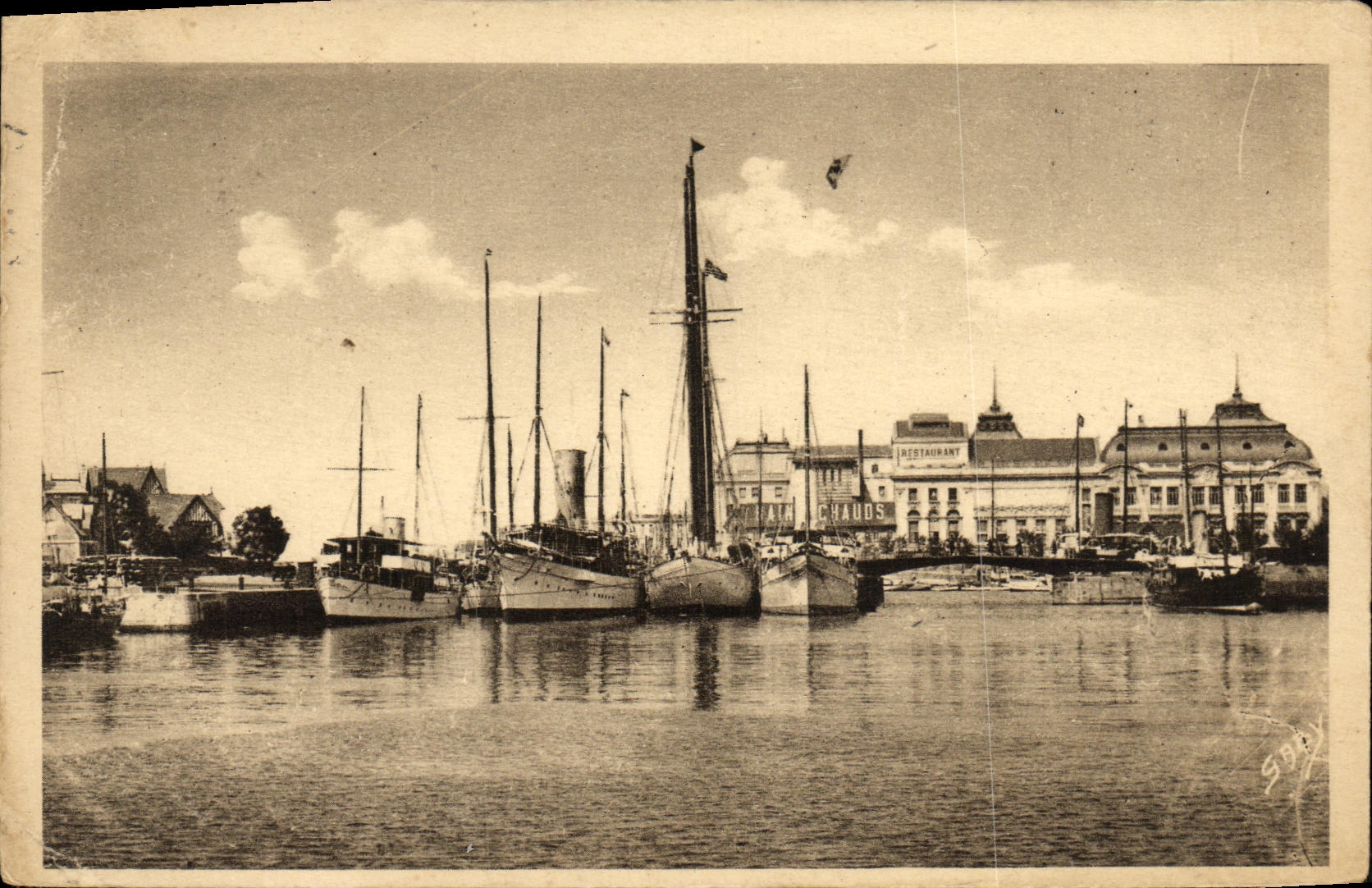 Les Bassins - Deauville — Éditeur Gaby, n° 594