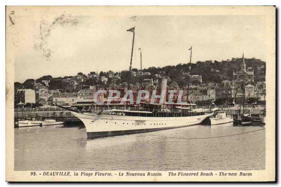 CPA Deauville Plage Fleurie Le Nouveau Bassin Bateaux