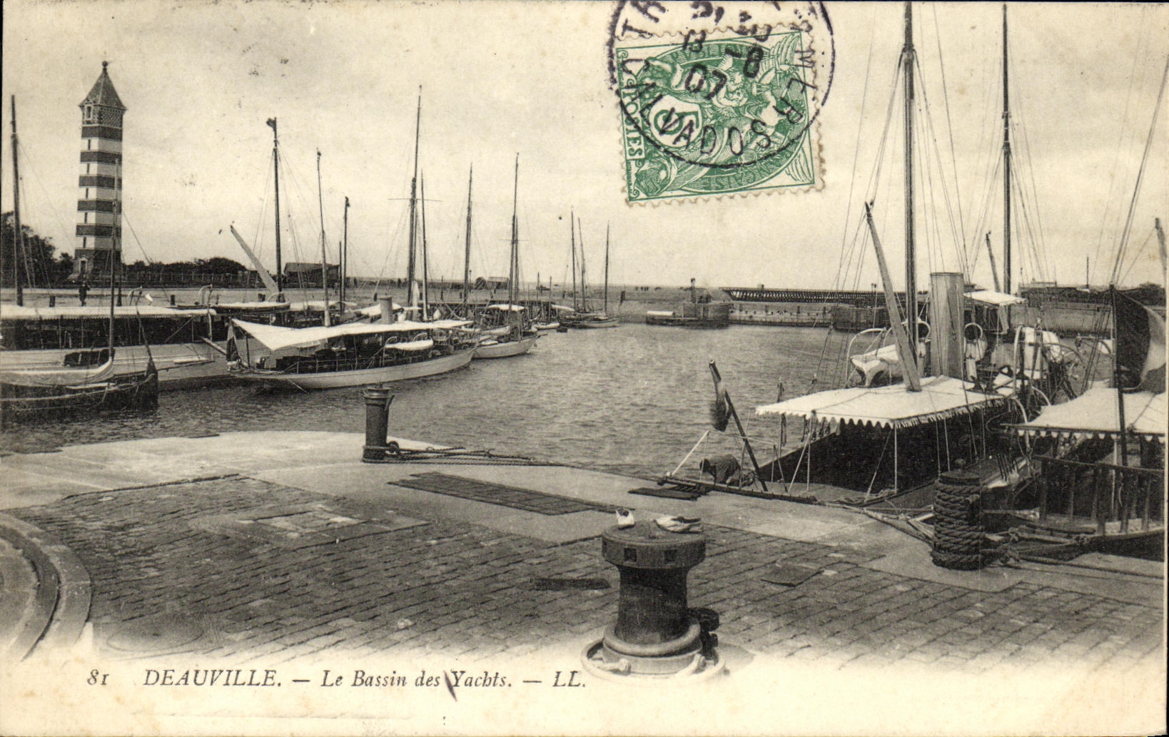 Deauville — Der Yacht-Hafen — LL