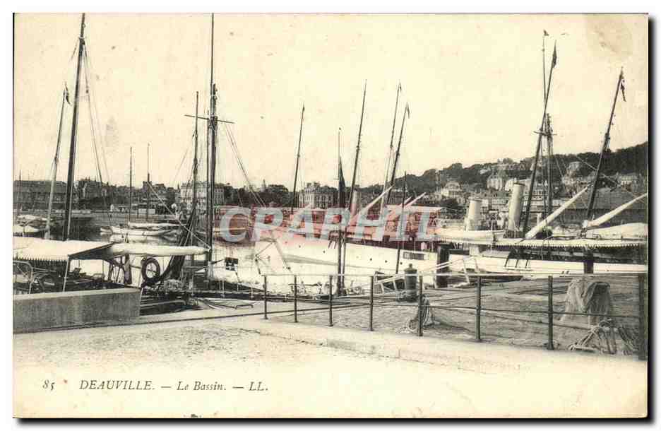 Deauville — Der Hafen — LL.