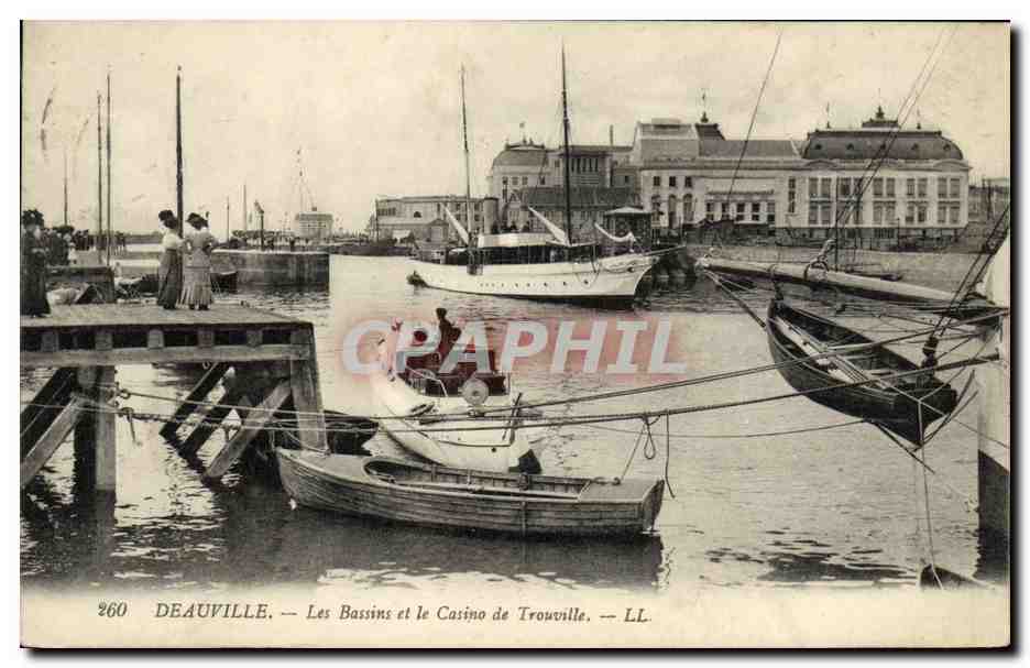 Deauville — Les Bassins et le Casino de Trouville — LL n°260