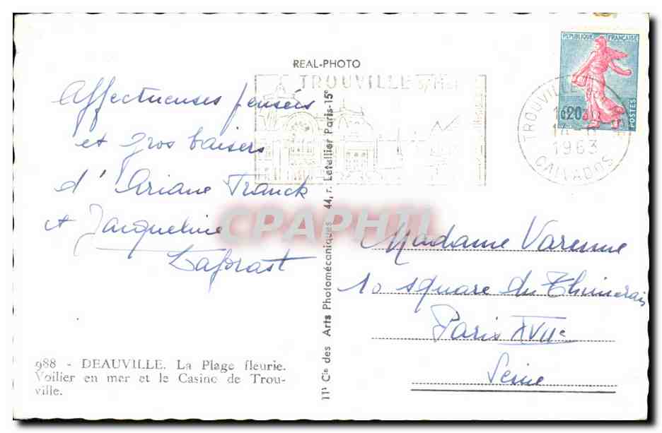 Deauville — Voilier en mer et le Casino de Trouville — Cap — Verso