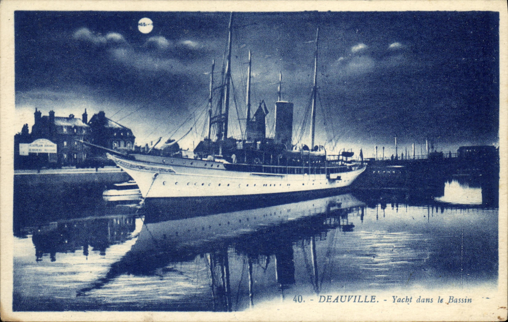 Deauville - Yacht in the Basin — G. Arraud, Publisher, n°40