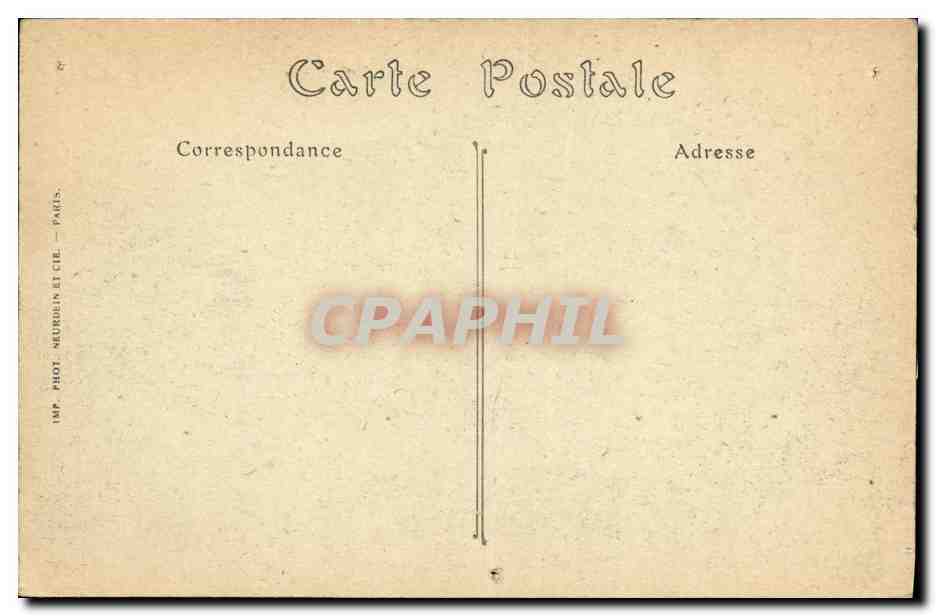 Deauville-la-Plage-Fleurie — Yachts dans le Bassin — ND. Phot. — Reverso