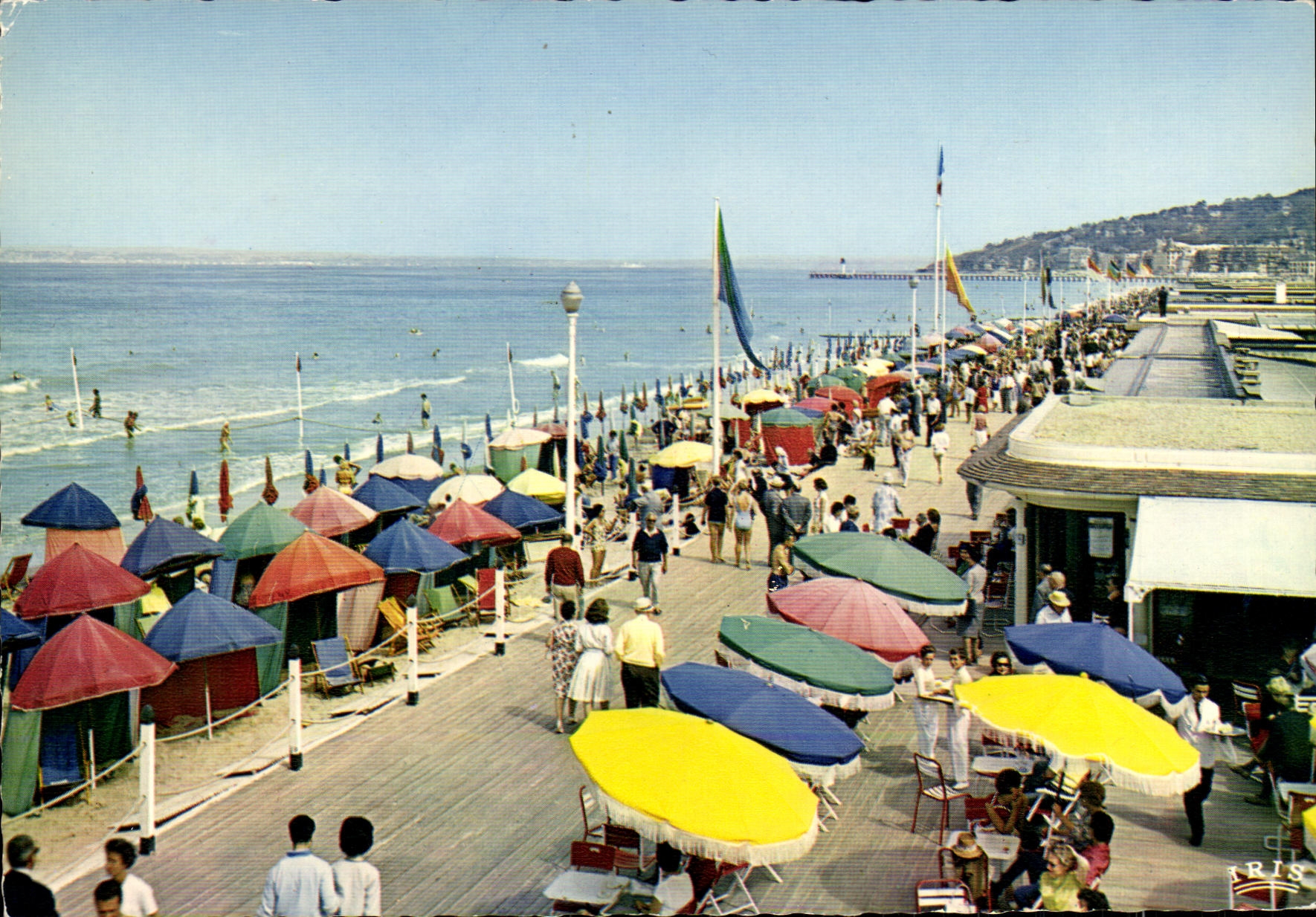 Deauville - La Plage Fleurie et la Promenade à marée haute — Lumicap, n°14