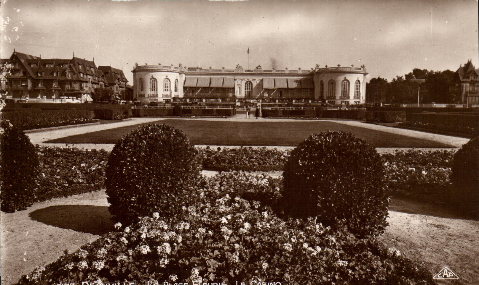 Deauville — Die Blumenplatte — Das Casino