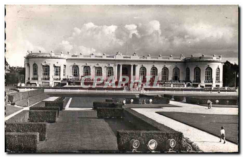 Deauville - La Plage Fleurie - Le Casino — Édition Dugommier, n° 2 B.