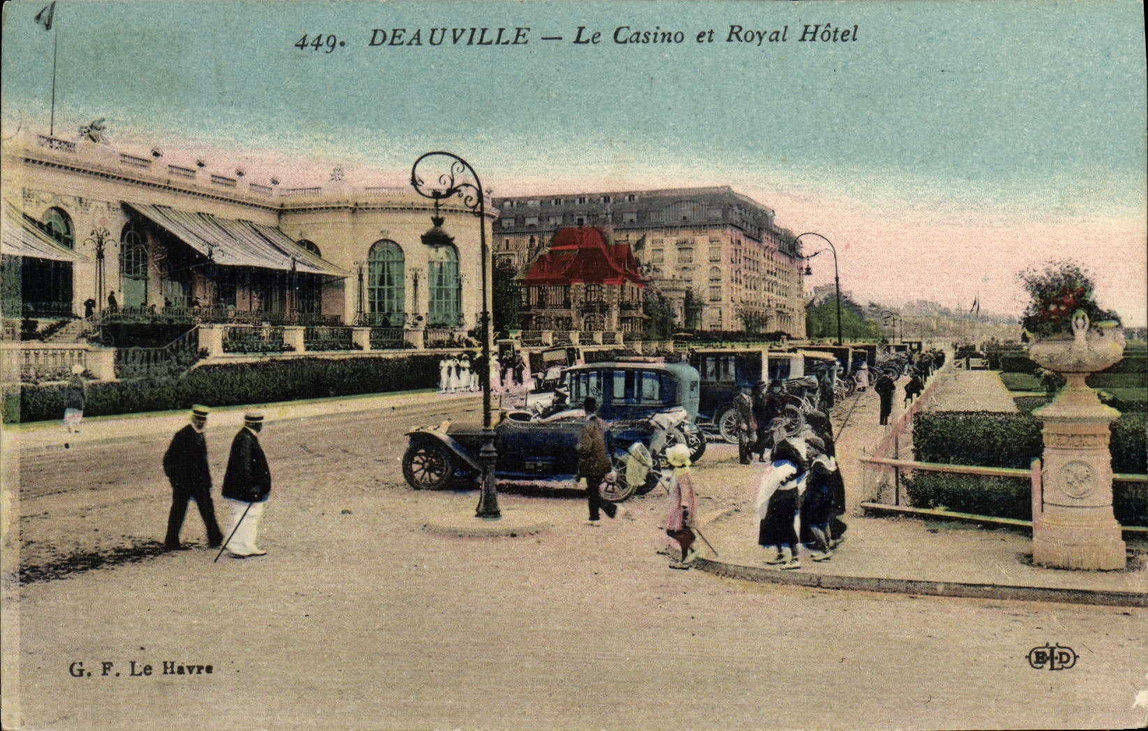 Deauville — Le Casino et Royal Hôtel — G. F. Le Havre, n°449