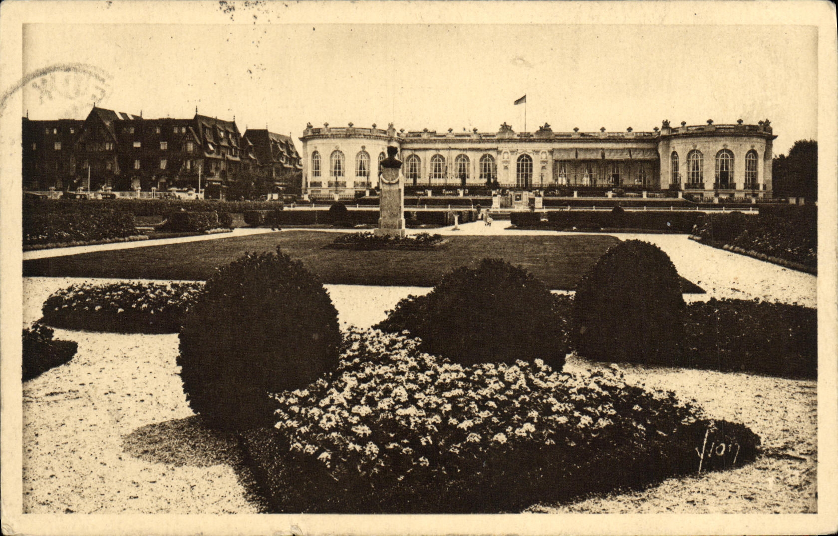 Deauville (Calvados) — The Casino, the Normandie and the Gardens — Les Éditions d'Art YVON