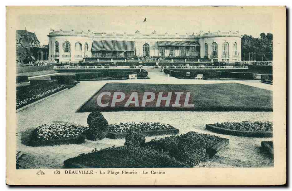 Deauville - La Plage Fleurie - Le Casino — CPA des Arts à Deauville, n°132
