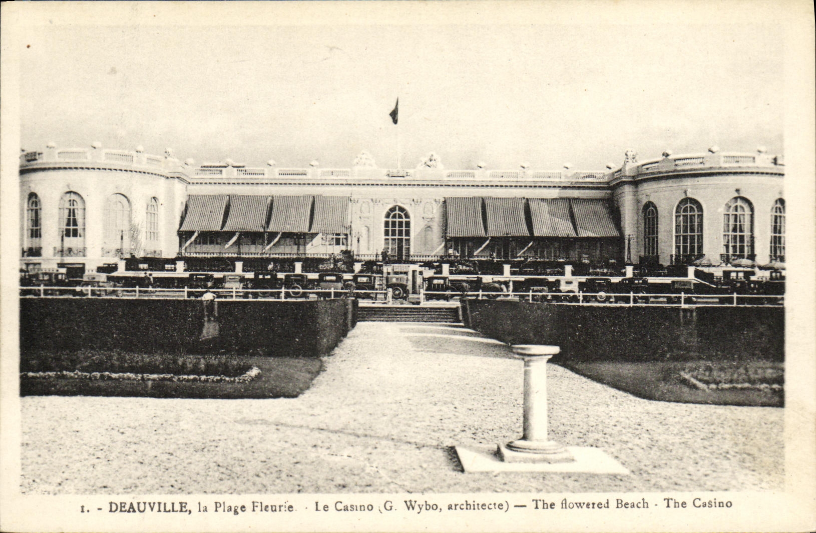 Deauville, la Plage Fleurie — Le Casino (G. Wybo, architecte)