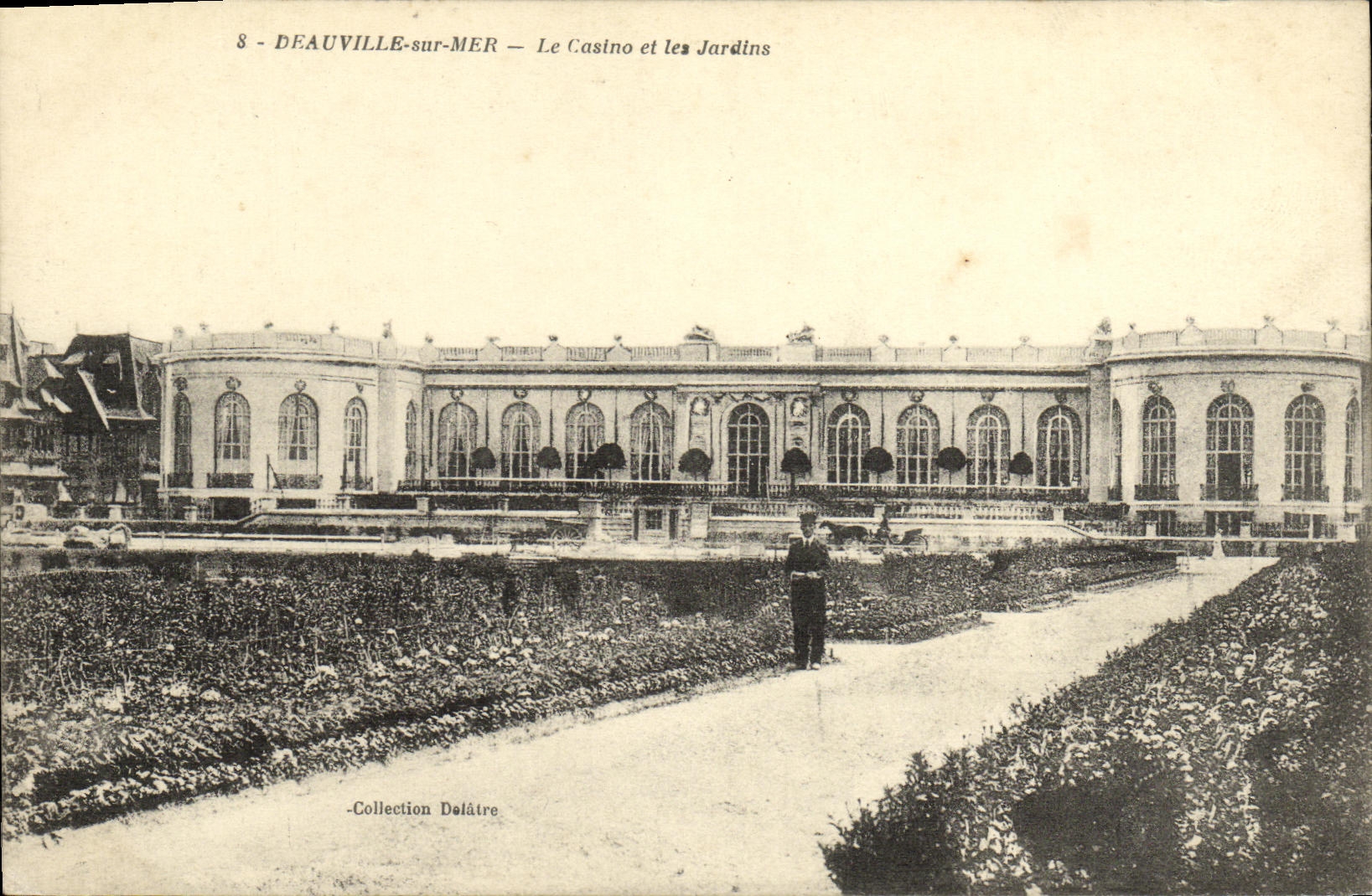Deauville-sur-Mer — Le Casino et les Jardins — Collection Delâtre