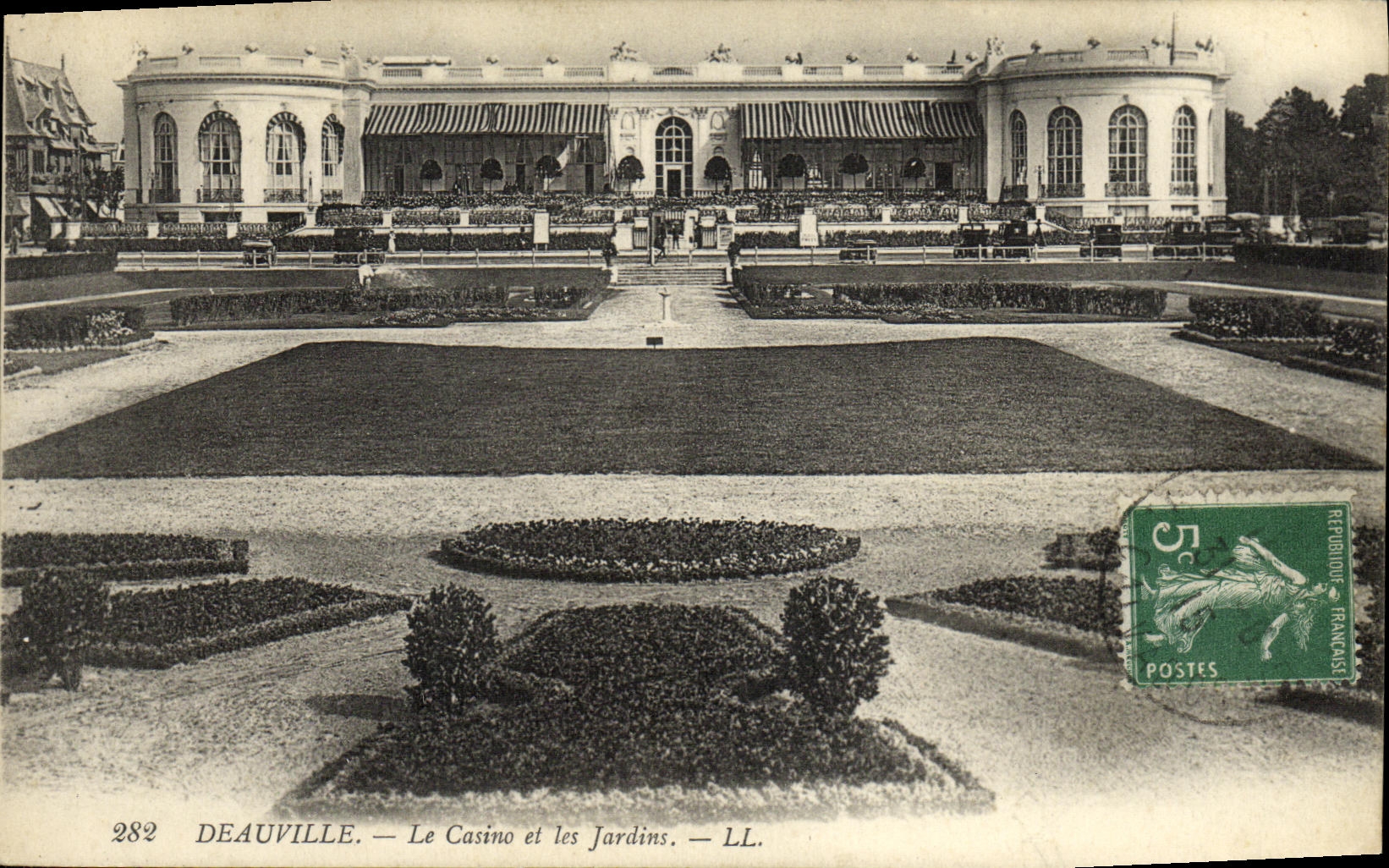 Deauville — Le Casino et les Jardins — LL. n° 282