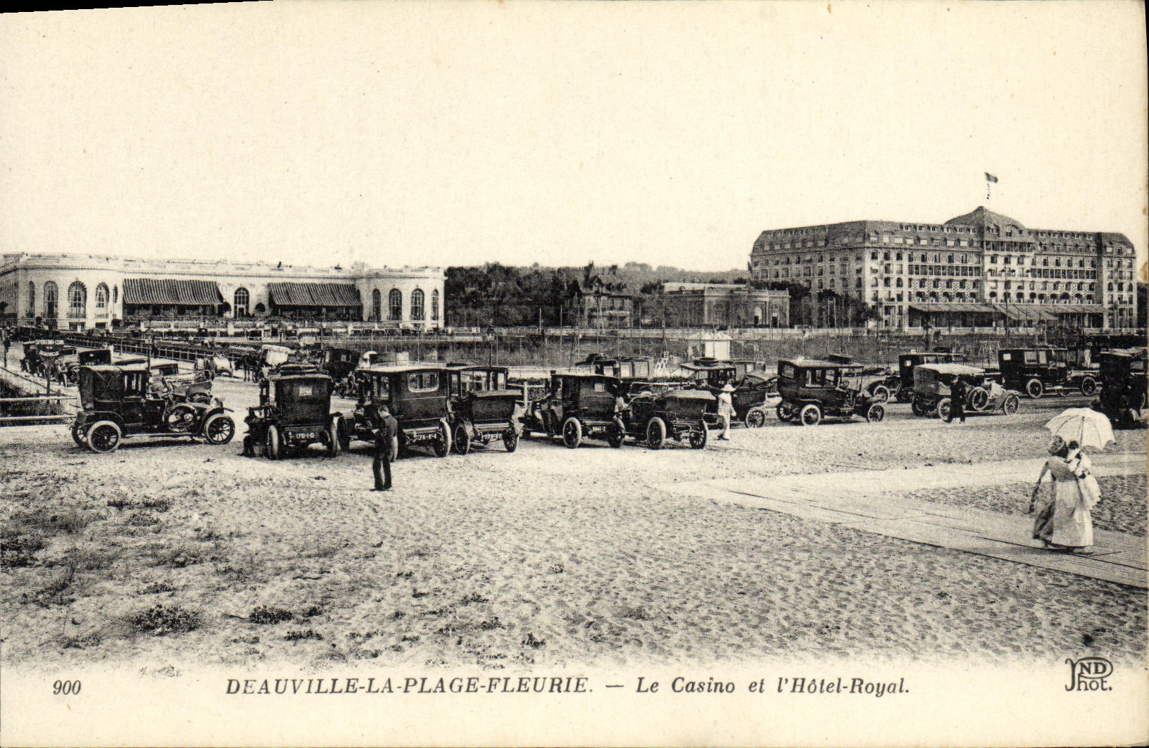 Deauville-La-Plage-Fleurie — The Casino and the Hotel-Royal — JND hot.