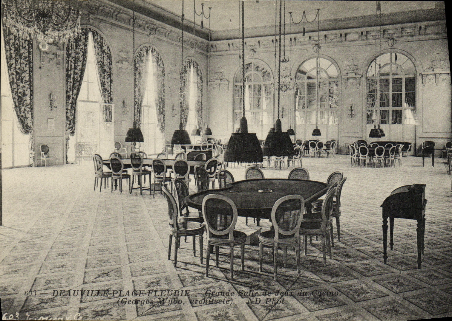 CPA Deauville La Plage Fleurie Grande salle de jeux au casino 