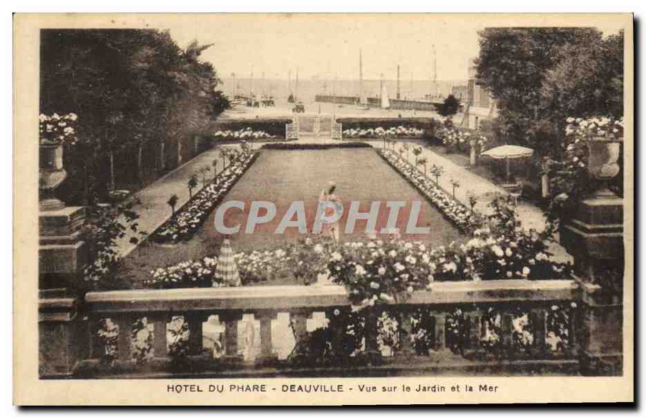 Hotel du Phare - Deauville - Ansicht des Gartens und der See