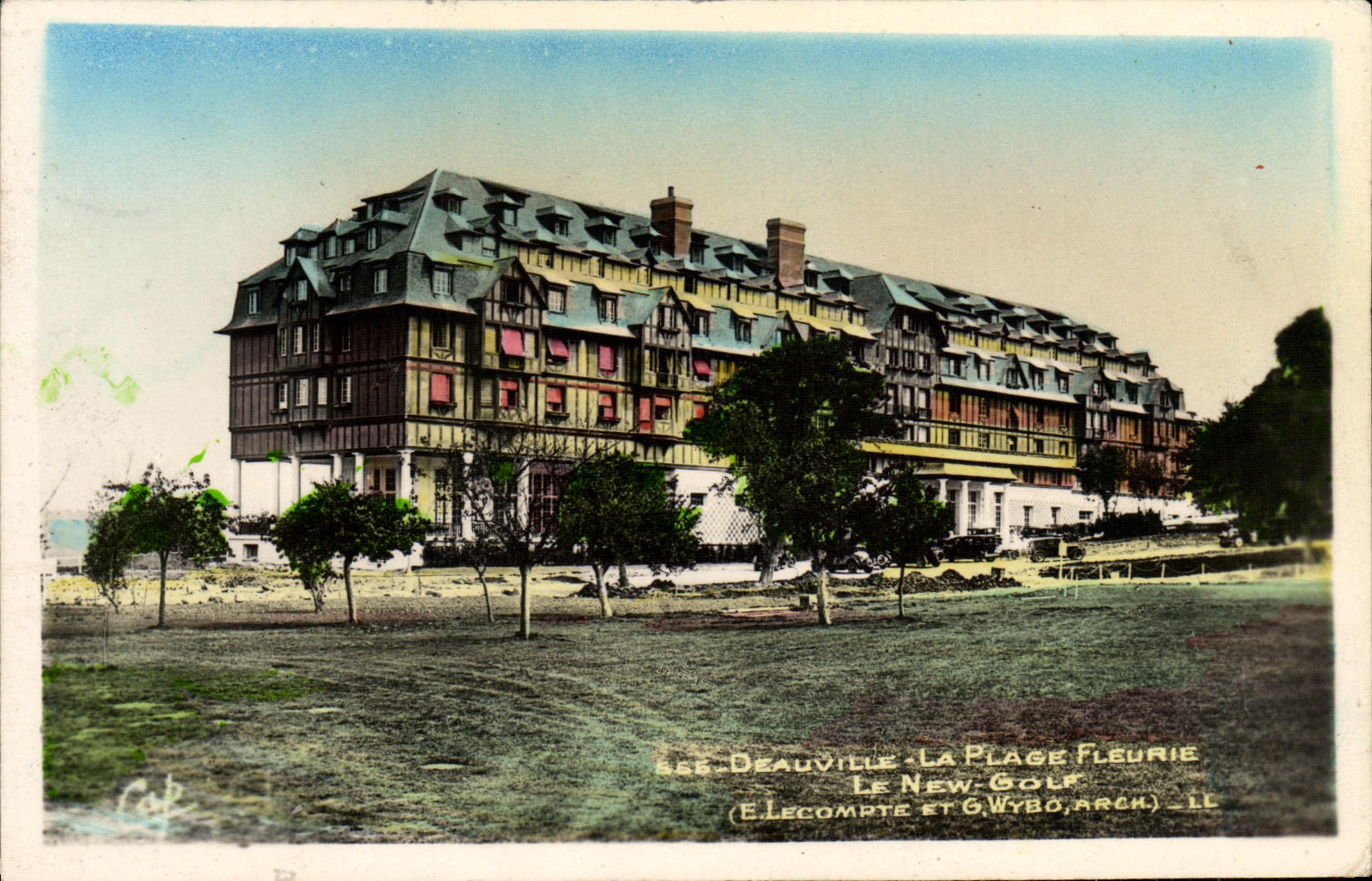 Deauville - The Flowering Beach - Le New-Golf — (E. Lecompte et G. Wybo, Arch.)